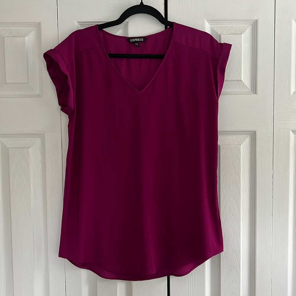Express Magenta Satin Business Casual Blouse Short Sleeve Shirt